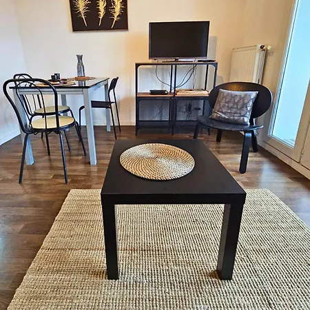 Cosy Appartement Equipe Avec Terrasse, Wifi Pont-de-la-Maye Exterior foto