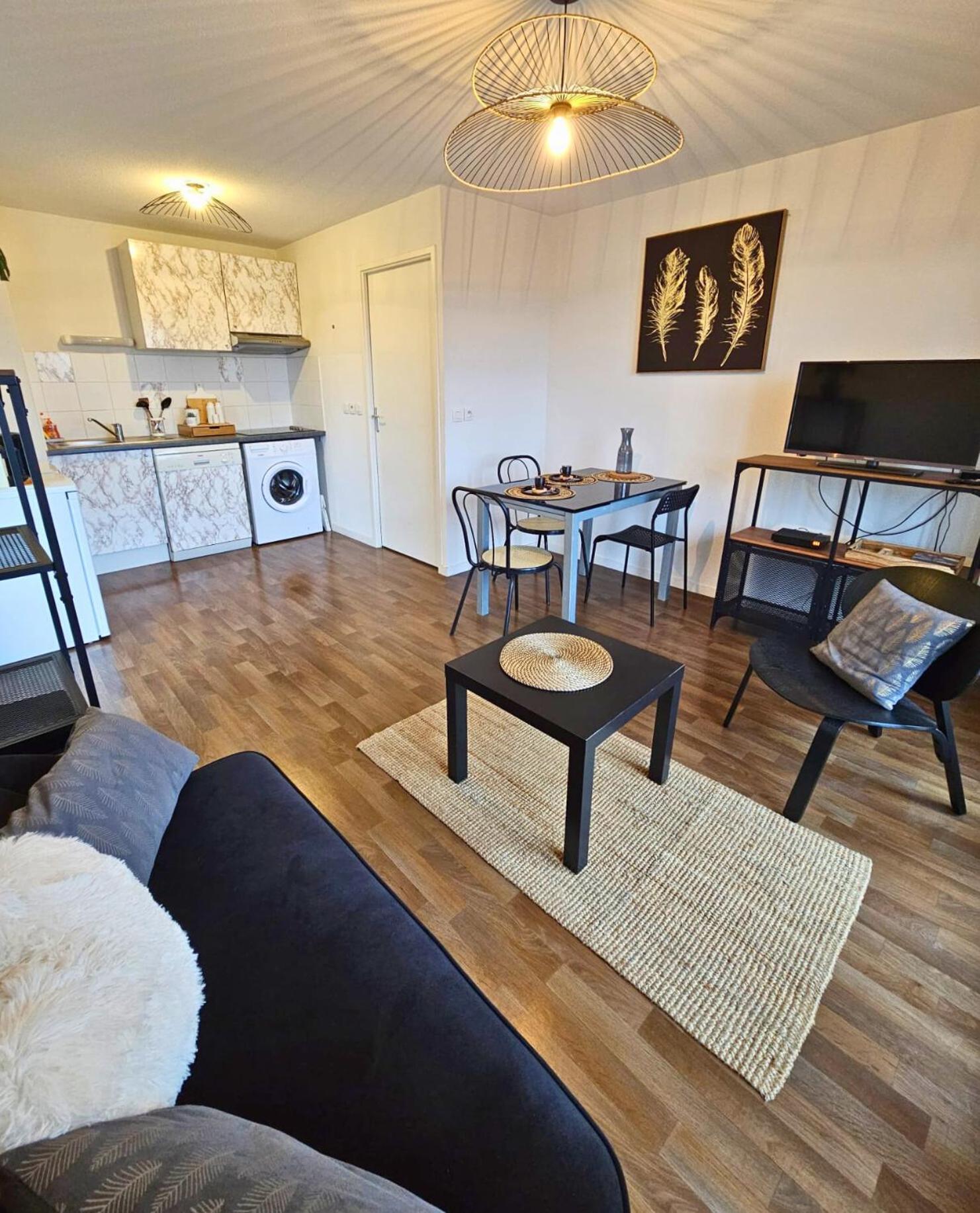 Cosy Equipe Avec Terrasse, Wifi *